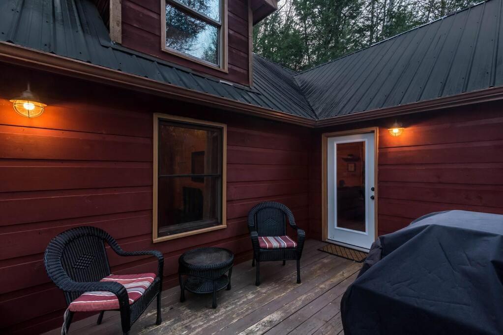 Private Creekside Cabin+Hot Tub,Pool Table, & Pets إليجاي المظهر الخارجي الصورة