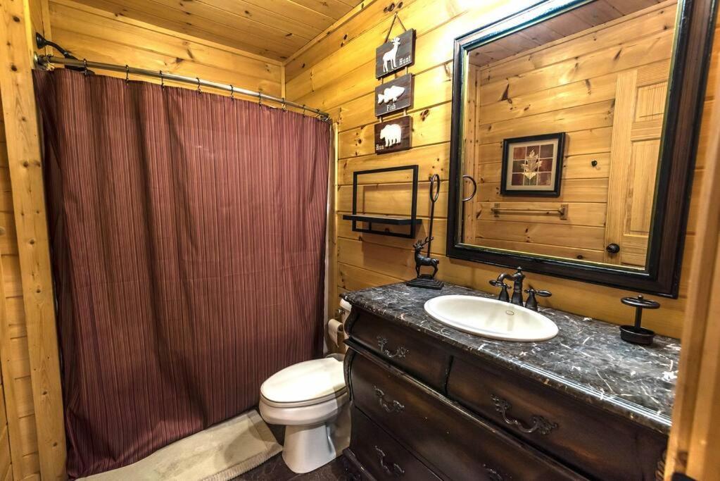 Private Creekside Cabin+Hot Tub,Pool Table, & Pets إليجاي المظهر الخارجي الصورة