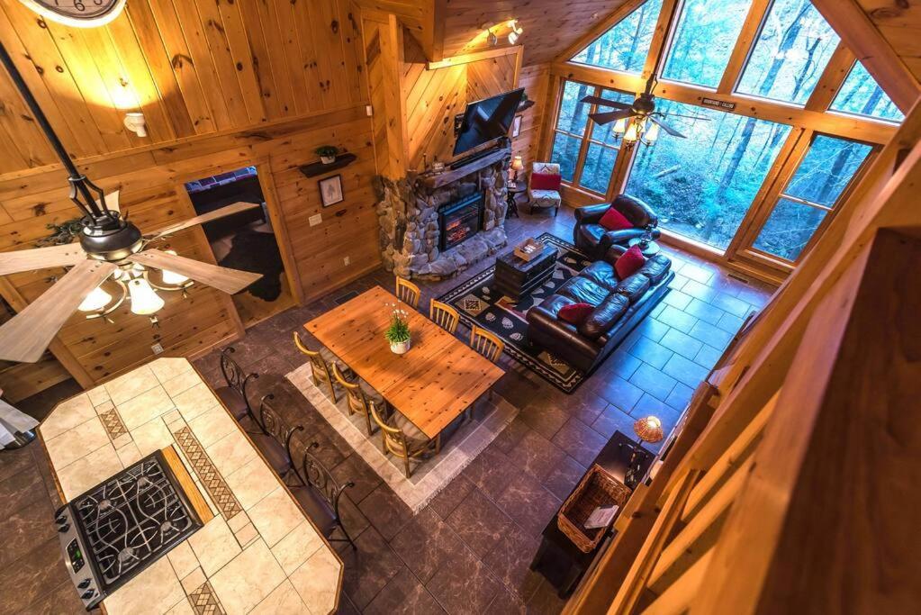 Private Creekside Cabin+Hot Tub,Pool Table, & Pets إليجاي المظهر الخارجي الصورة